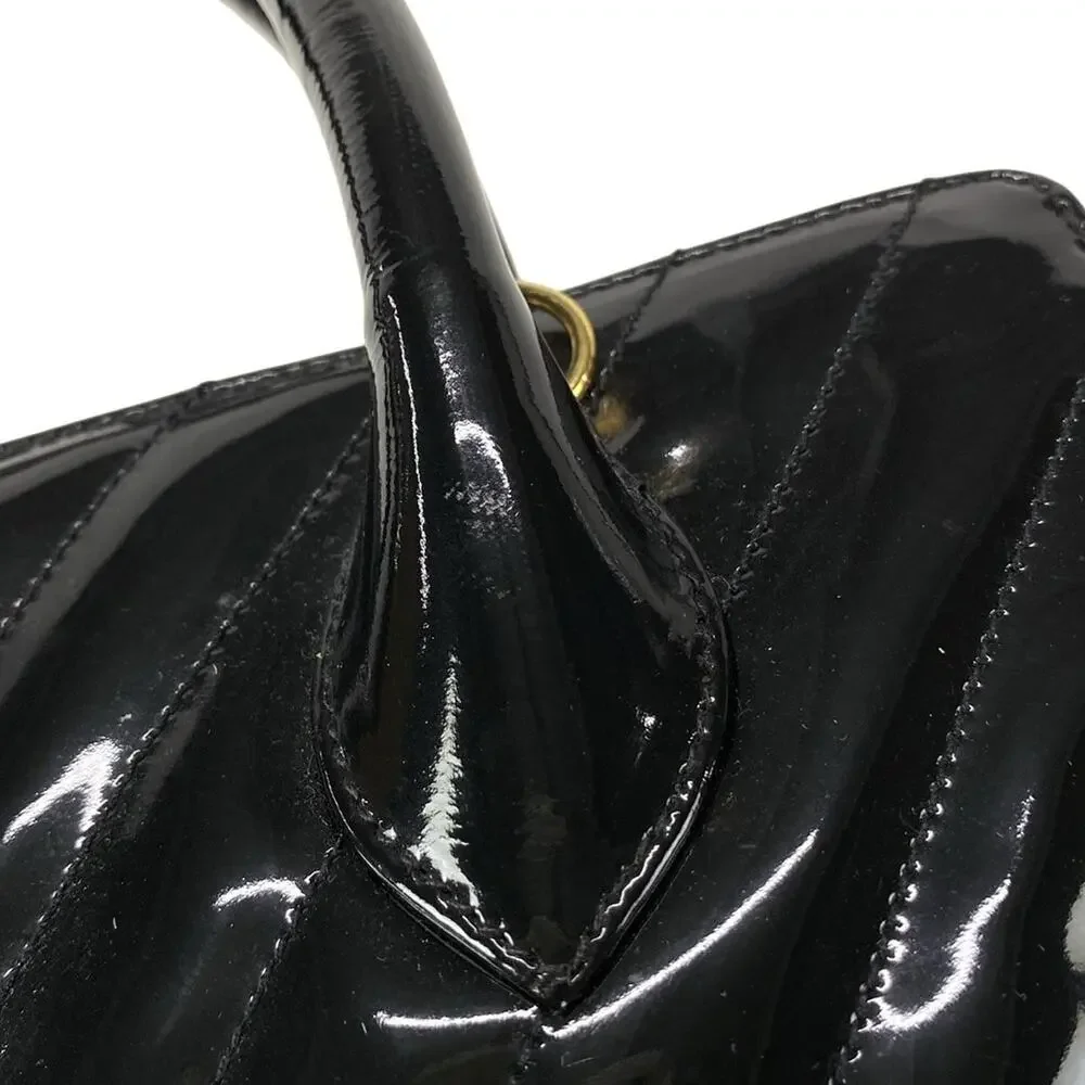 Chanel V Stitch (Chevron) Handbag